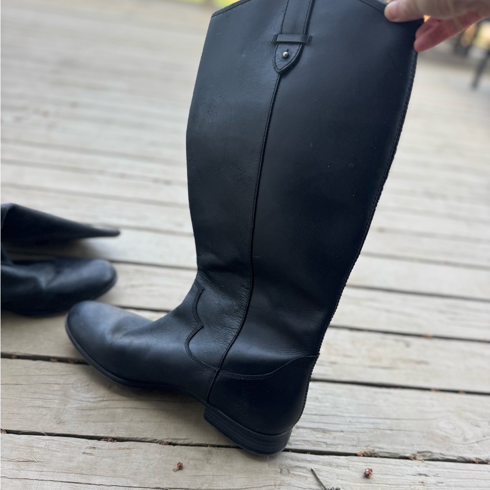 FRYE AND CO. Black Leather Riding Boots